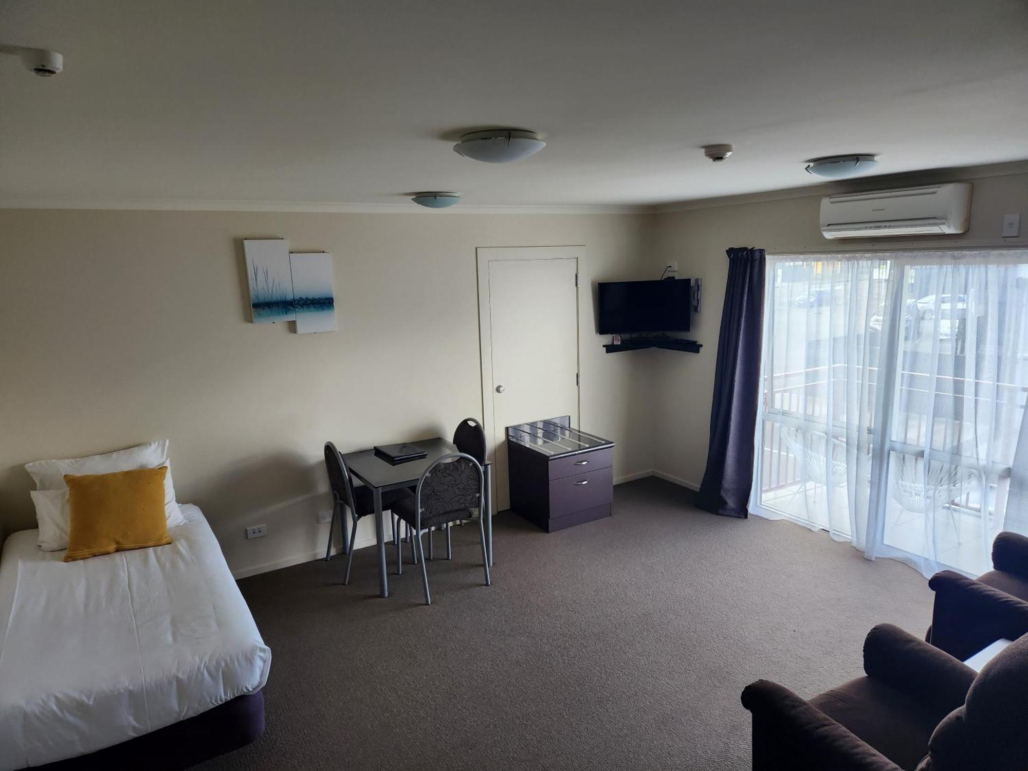 B-Ks Premier Motel Palmerston North Exteriör bild
