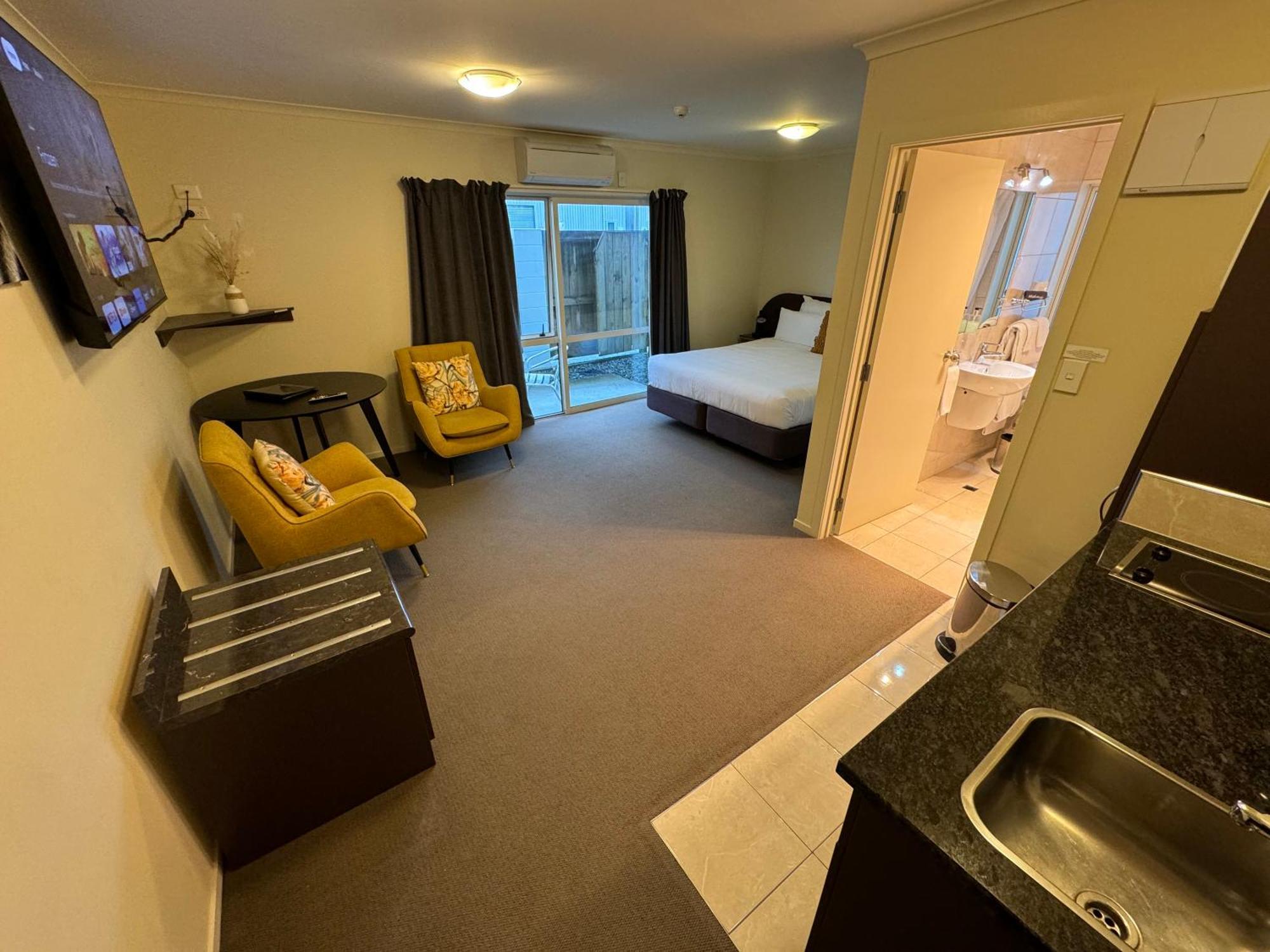 B-Ks Premier Motel Palmerston North Exteriör bild