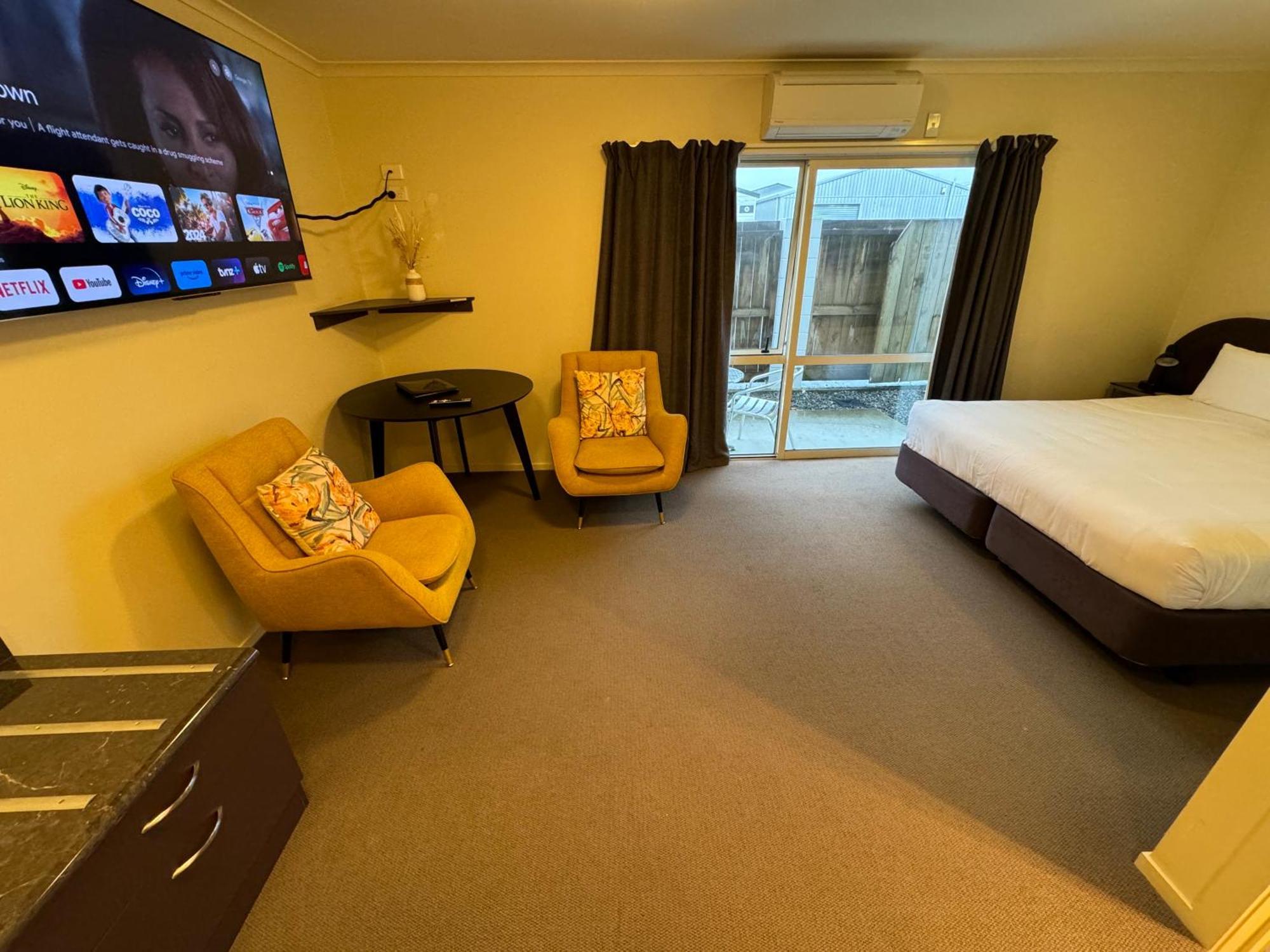 B-Ks Premier Motel Palmerston North Exteriör bild
